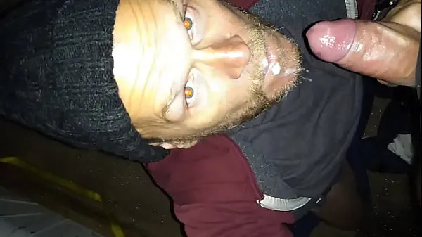 Grote sucking Russian delivery guy in his truck first time warme buis
