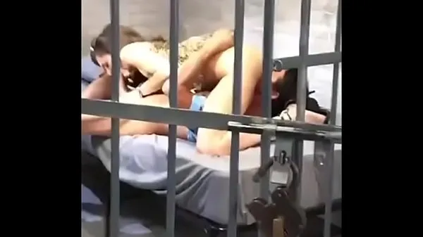 Ống ấm áp Riley Reid give Blowjob to Prison Guard then Fucks him lớn