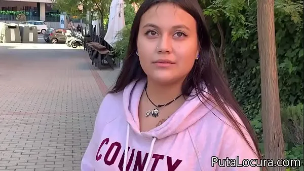 Ống ấm áp An innocent Latina teen fucks for money lớn
