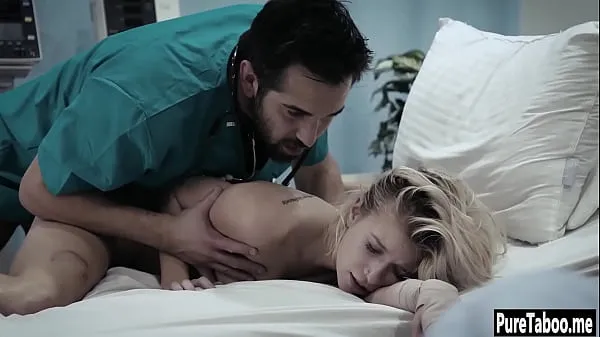 Stort Helpless blonde used by a dirty doctor with huge thing varmt rør
