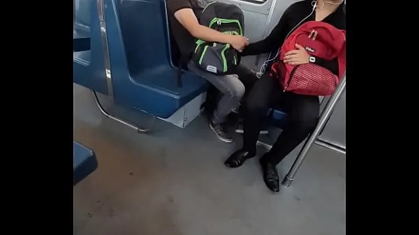 Ống ấm áp Grabbing his cock in the subway lớn