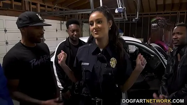 Stort Police Officer Job Is A Suck - Eliza Ibarra varmt rör