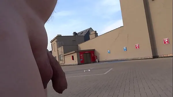 Grote 4 girls only: (Risky) Walking around bare naked on the parking lot of a Carrefour supermarket :P warme buis