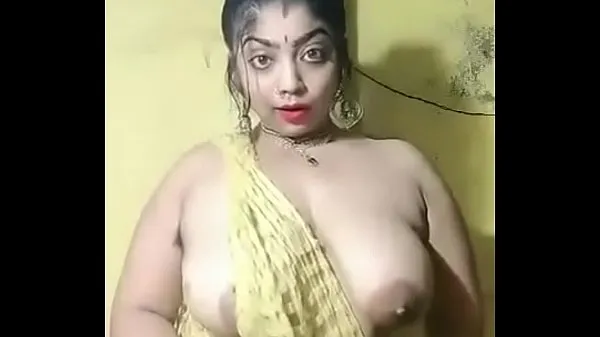 Suuri Beautiful Indian Chubby Girl lämmin putki