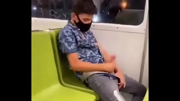 Μεγάλος Masturbating in the subway θερμός σωλήνας
