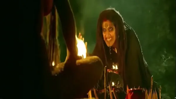 Μεγάλος Veeram Movie Scene θερμός σωλήνας
