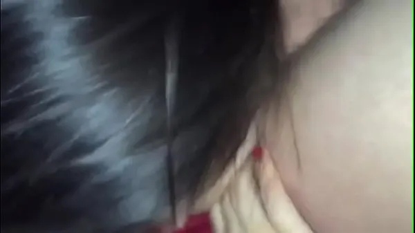 A guy shot an amateur sex video about how a prostitute gives him a blowjob Tiub hangat besar
