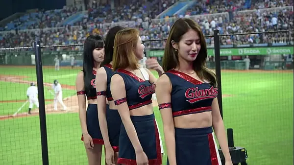 Stort Official Account [Meow Dirty] Korean Cheerleaders Halftime Dance varmt rør