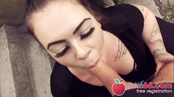 Stort BIG GERMAN girl AnastasiaXXX gets some stranger's DICK in her CUNT right next to the autobahn! (ENGLISH varmt rør