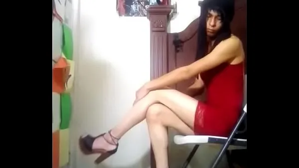 Stort Sexy skinny Tranny in high heels with his long horny legs enjoying chair PART 2 varmt rør