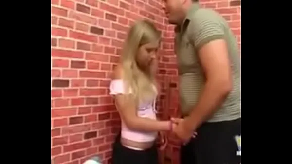 Ống ấm áp perverted stepdad punishes his stepdaughter lớn