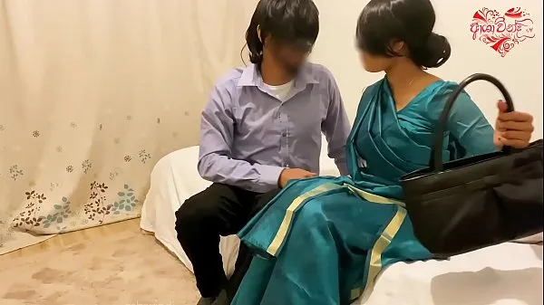 Cheating desi Wife Gets Fucked in the Hotel Room by her Lover ~ Ashavindi Tabung hangat yang besar