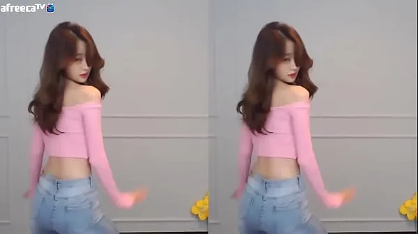 Big Korean anchor Xu Ya water snake waist high-heeled jeans sexy hot dance public account [喵贴 warm Tube