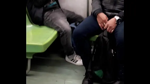 큰 Sucking in the subway 따뜻한 튜브