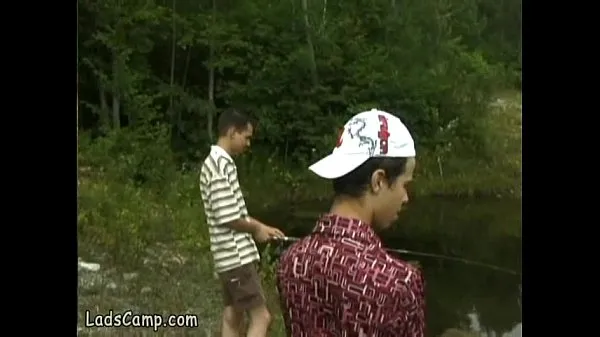 बड़ी Unlucky young fishermen filmed fucking in forest गर्म ट्यूब