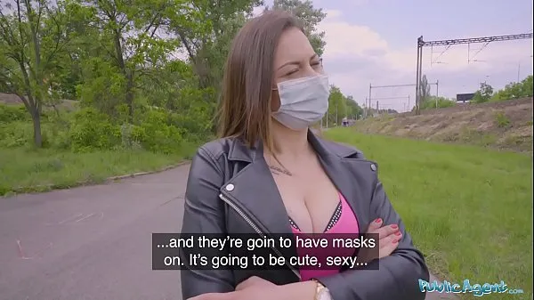 Veľká Public Agent Face Mask Fucking a sexy sweet teenager with Big Natural Boobs teplá trubica