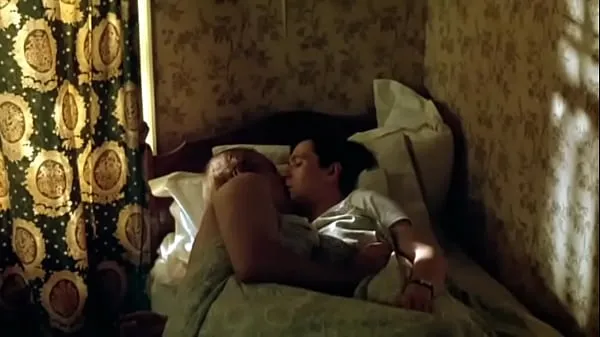 Gary Oldman and Alfred Molina gay scenes from movie Prick Up Your Ears Tiub hangat besar