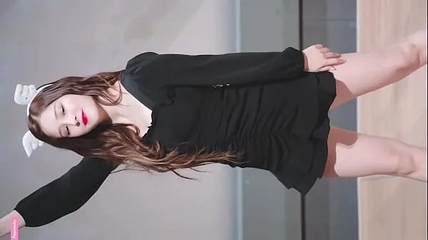 Grande Official account [Meow dirty] Korean actress Nancy black tight skirt sexy hot dance close-up version tubo quente