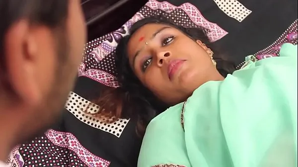 SINDHUJA (Tamil) as PATIENT, Doctor - Hot Sex in CLINIC أنبوب دافئ كبير