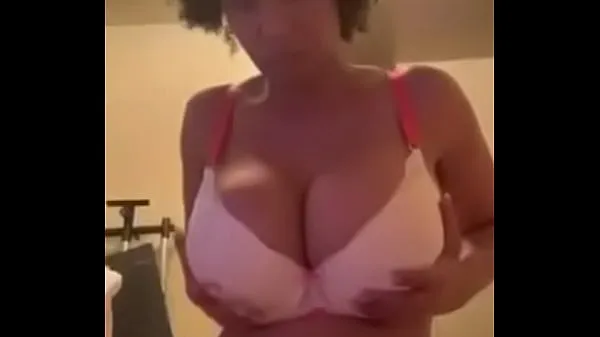 Shemale with big tits أنبوب دافئ كبير