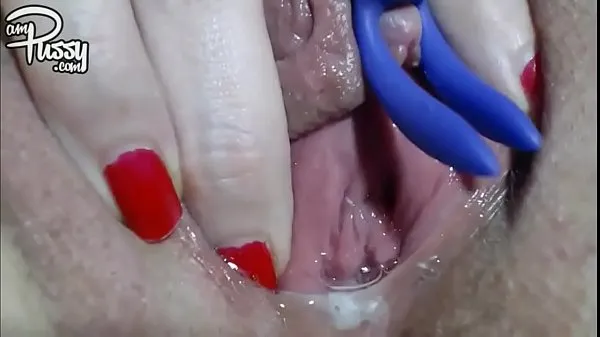 Wet bubbling pussy close-up masturbation to orgasm, homemade أنبوب دافئ كبير
