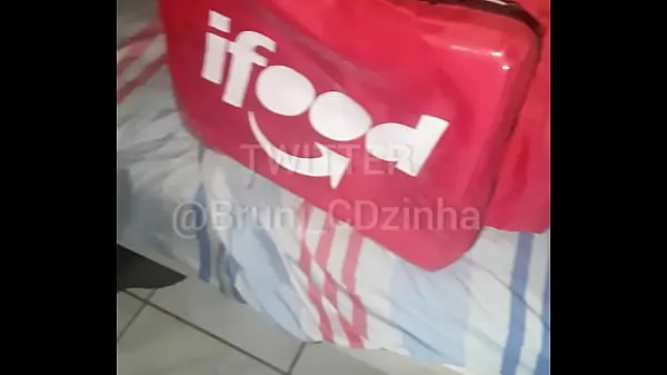 Look what this Delivery guy did to me!!! Just Because I was only wearing underwear he fucked me and came in my mouth | Follow me on Twitter: CDzinha for daily amateur porn Tiub hangat besar