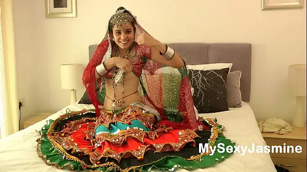큰 Gujarati Indian Babe Jasmine Mathur Garba Dance 따뜻한 튜브