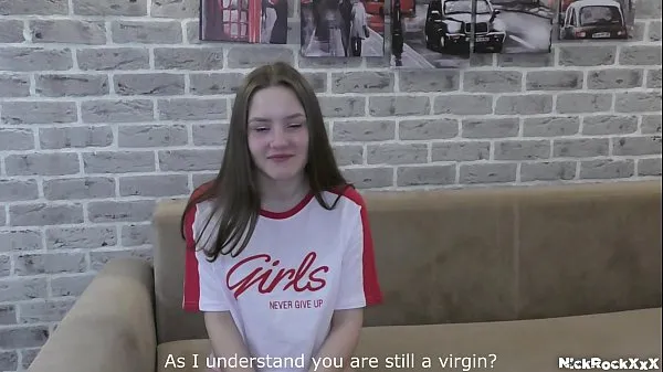 Grote Smiles when she loses her VIRGINITY ! ( FULL warme buis