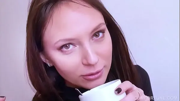 Veľká Nataly Von receives a huge facial teplá trubica