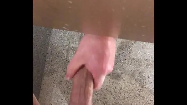 Grote handjob under shower stall at ymca warme buis