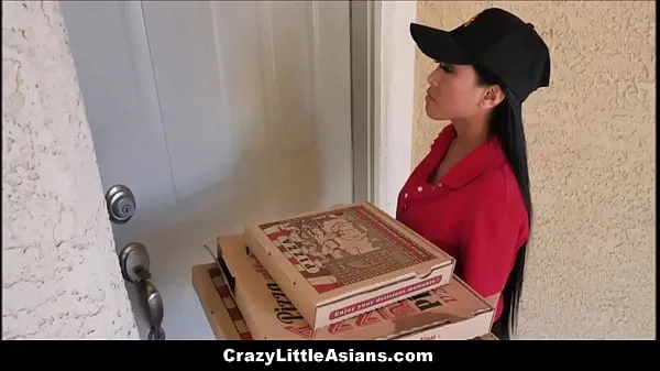Big Petite Asian Teen Pizza Delivery Girl Ember Snow Stuck In Window Fucked By Two White Boys Jay Romero & Rion King warm Tube