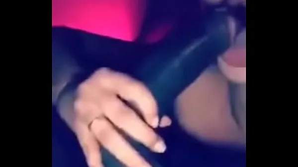 Big Ass White Girl do a Sloppy Blowjob on a Big Black Cock 1/2 Entire Video Tabung hangat yang besar