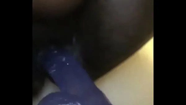 Ebony bbw teen plays with fat pussy Tabung hangat yang besar