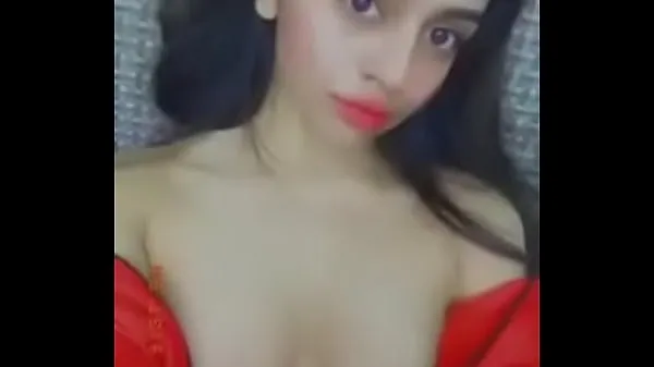 Stort hot indian girl showing boobs on live varmt rör