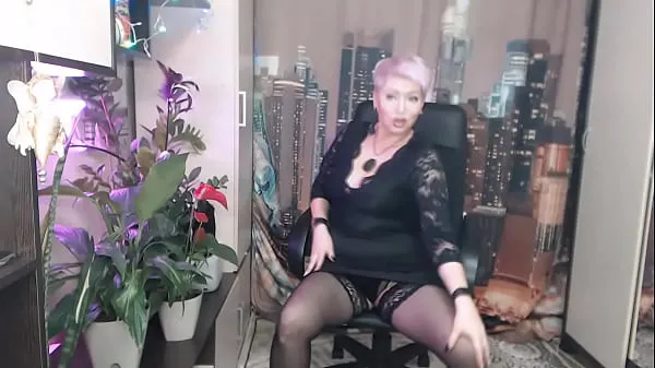 Stort Slave mommy AimeeParadise. START-STOP show from an experienced Master. Submission is the main virtue of a Woman! Hands behind your back, bitch! Get on your knees, slut varmt rør