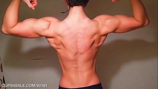 Grote Massive Teen Muscle Back Flexing warme buis