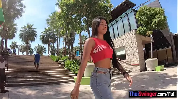 Amateur Thai teen with her 2 week boyfriend out and about before the sex أنبوب دافئ كبير
