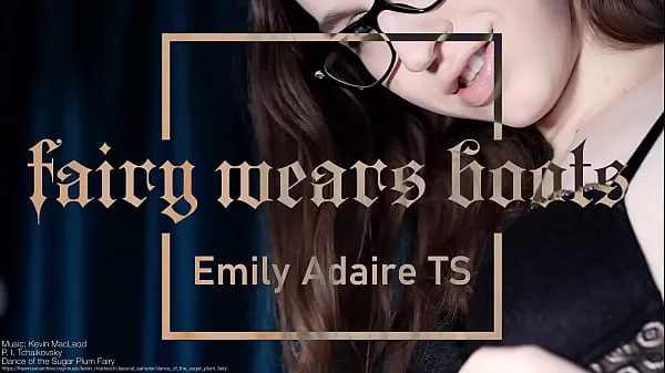 Velká TS in dessous teasing you - Emily Adaire - lingerie trans teplá trubice