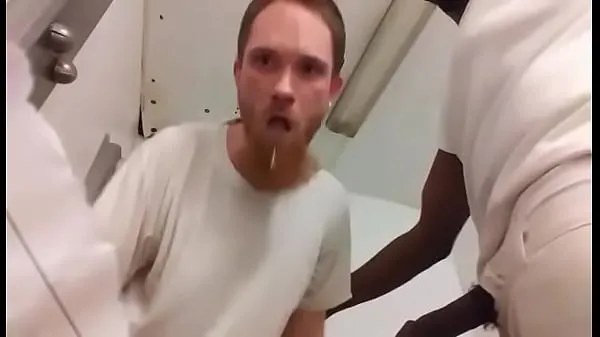 Stort Prison masc fucks white prison punk varmt rör