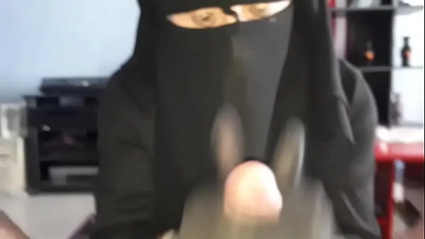 Stort veiled muslim jerks cock varmt rör