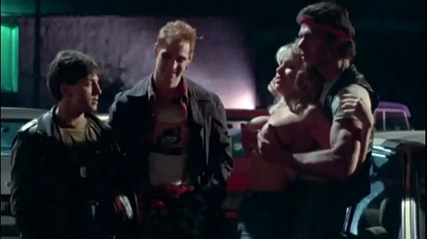 Nagy Suzee Slater - Savage Streets - 1984 - HD - Public Sex Scene meleg cső
