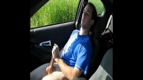 Big My step mom look at me jerking off in her car and filming at the same time warm Tube