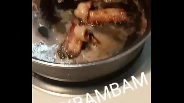 Velika Boobs And Bacon ( Part 1 ) XXXBAMBAM topla cev