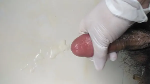큰 Masturbation and cumming 따뜻한 튜브
