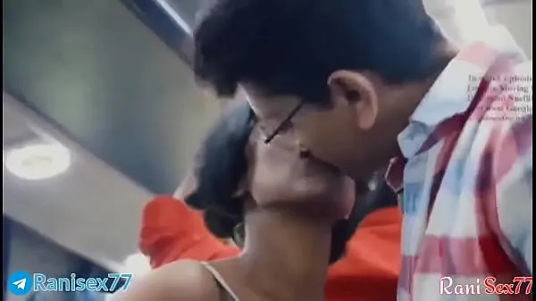 Stort Teen girl fucked in Running bus, Full hindi audio varmt rør