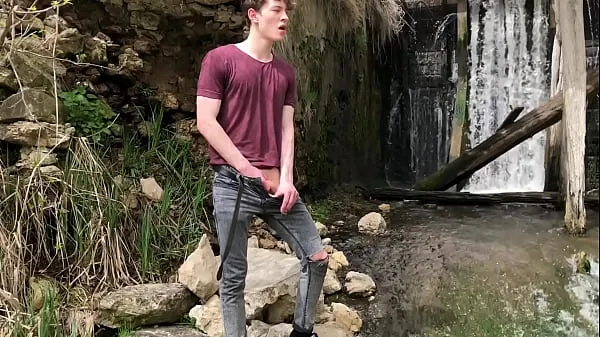 Stort Adventure time - Waterfall and me Jerking his Big Dick (23cm varmt rör