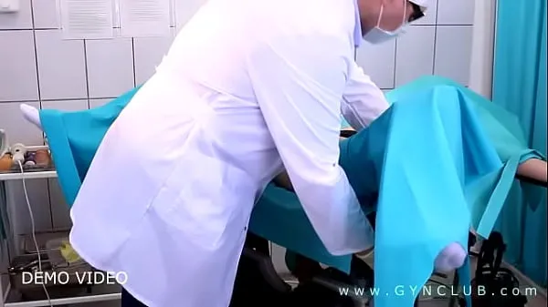 Stort Lustful doctor on gyno exam varmt rør
