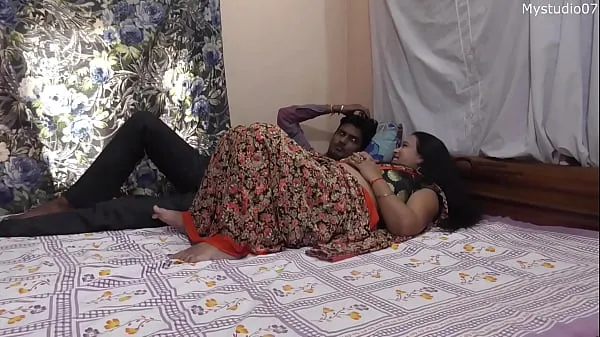 Suuri Indian sexy Bhabhi teaching her stepbrother how to fucking !!! best sex with clear audio lämmin putki