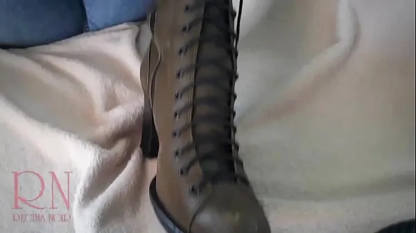 Ống ấm áp Look, what mighty heels! I can step on your balls with my heel! Oooh, fetishist! Maybe I should step on your face? Or step on your dick? The laces are strong! I can tie your dick! Smell the new skin of my boots! You can cum! Come to me more often lớn