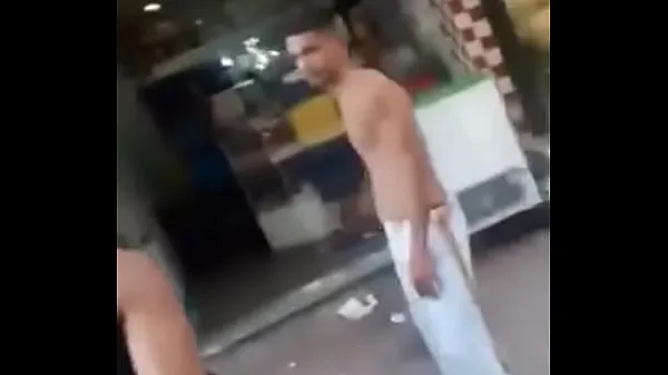 Velká capoerista hetero de pau duto na rua teplá trubice